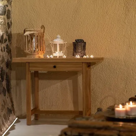 Nalas * Emporio (Santorini)