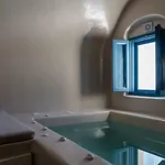 Nalas Emporio (Santorini)