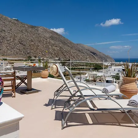 Nalas Emporio (Santorini)