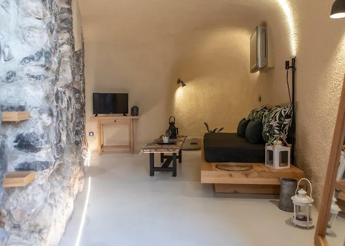 Nalas * Emporio (Santorini)