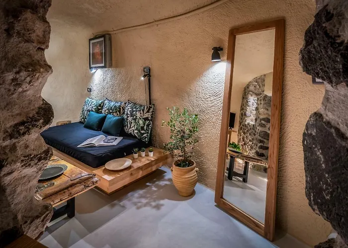 Nalas * Emporio (Santorini)