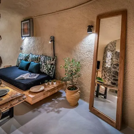 Nalas * Emporio (Santorini)